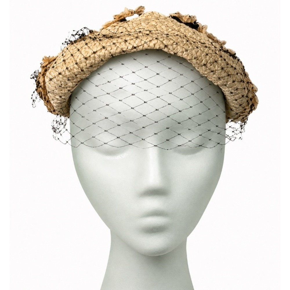 Vintage 1950s Straw Halo Hat Birdcage Veil Floral Trim MCM Cocktail Ransohoffs - Picture 6 of 16